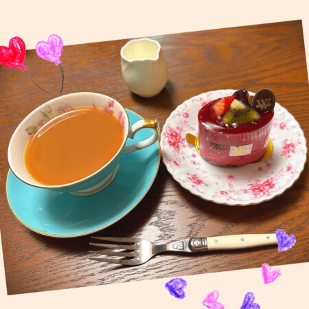 ヴィタメールのミロワールカシスと紅茶