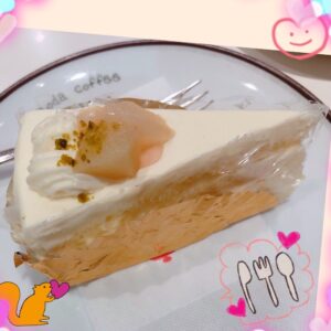 桃のショートケーキ と　マンゴーモンブラン with ミルクティー