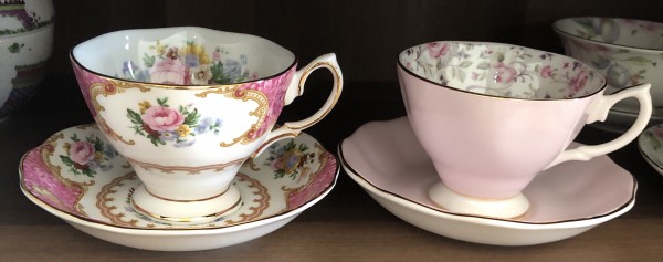 ロイヤルアルバートのティーカップ　レディーカーライル /Lady Carlylとローズコンフェッティ/ Rose Confetti