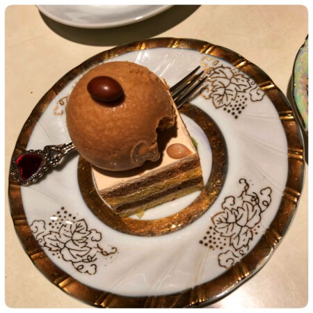 珈琲美学 アベのモカケーキ