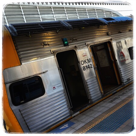 シドニーからブルーマウンテンへの電車外観