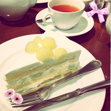 ハーブスメロンケーキ