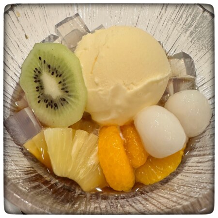 イノダコーヒーのクリームみつ豆