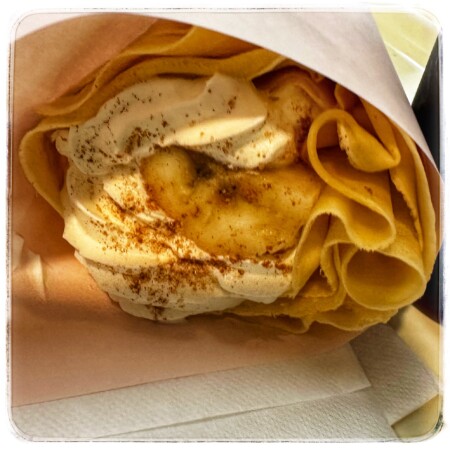 リトルセーマンでバナナシナモンピーナッツクリームのクレープ