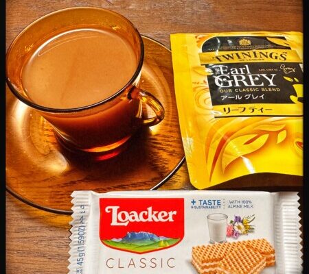 ロアカークラシック アルパインミルクとトワイニングアールグレイ