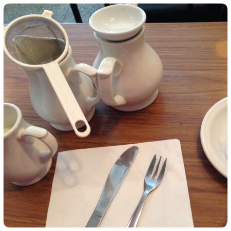 ロンドンカフェ　メゾンバトゥー　店内