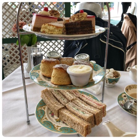 ロンドンカフェ　オランジェリー　ケンジントン宮殿レストランのアフタヌーンティー