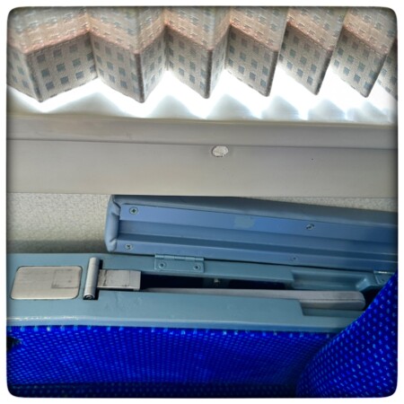 けごん=スペーシアけごんのテーブル