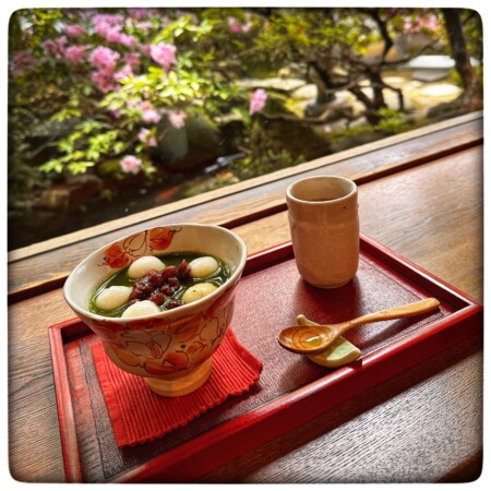 たろう鬼川店の抹茶ぜんざい