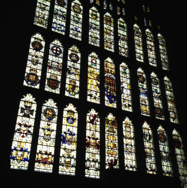 ロンドン　国会議事堂ツアー　ステンドグラス